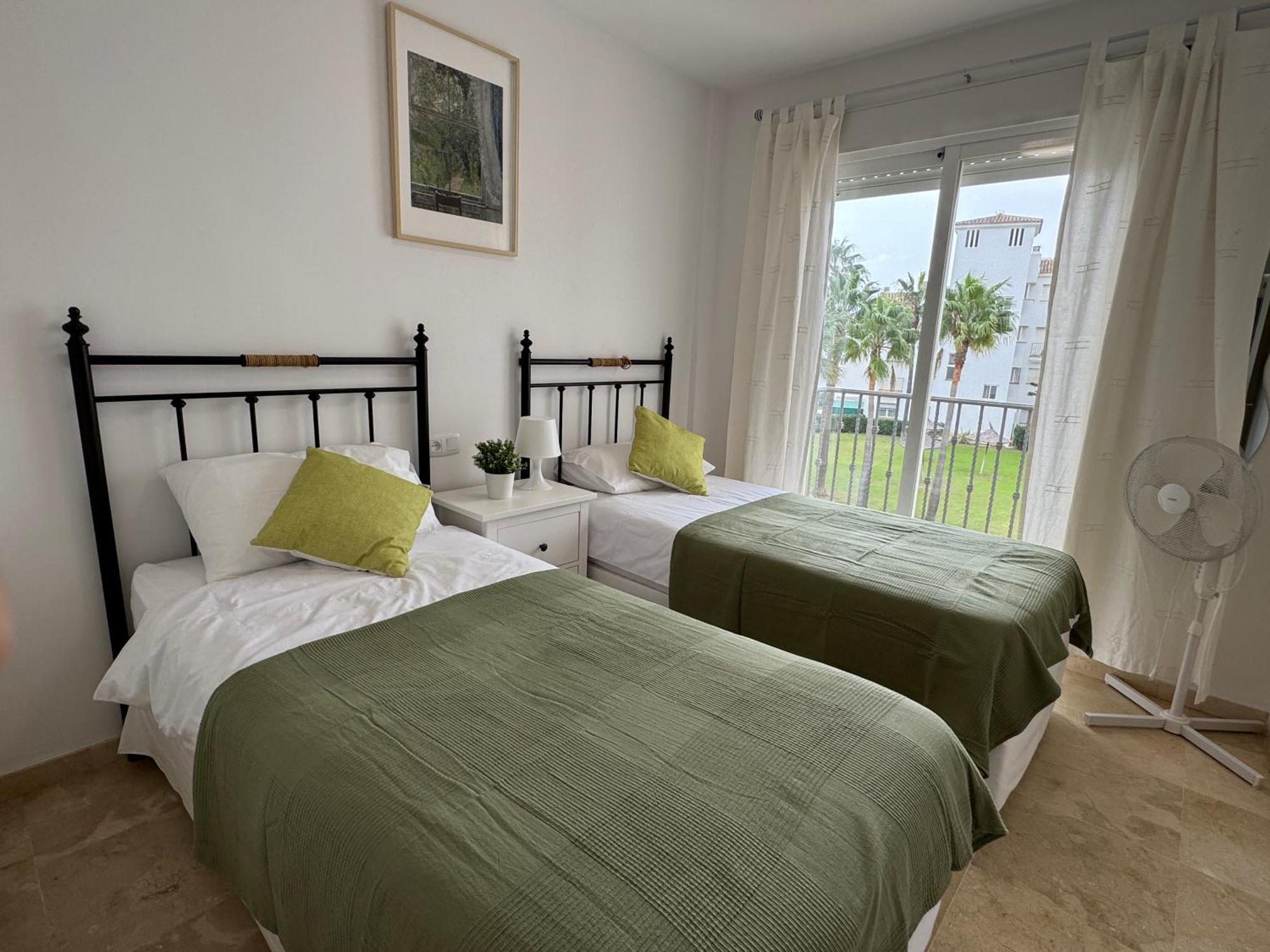 Casa Feliz - Penthouse In Manilva Apartment Bagian luar foto